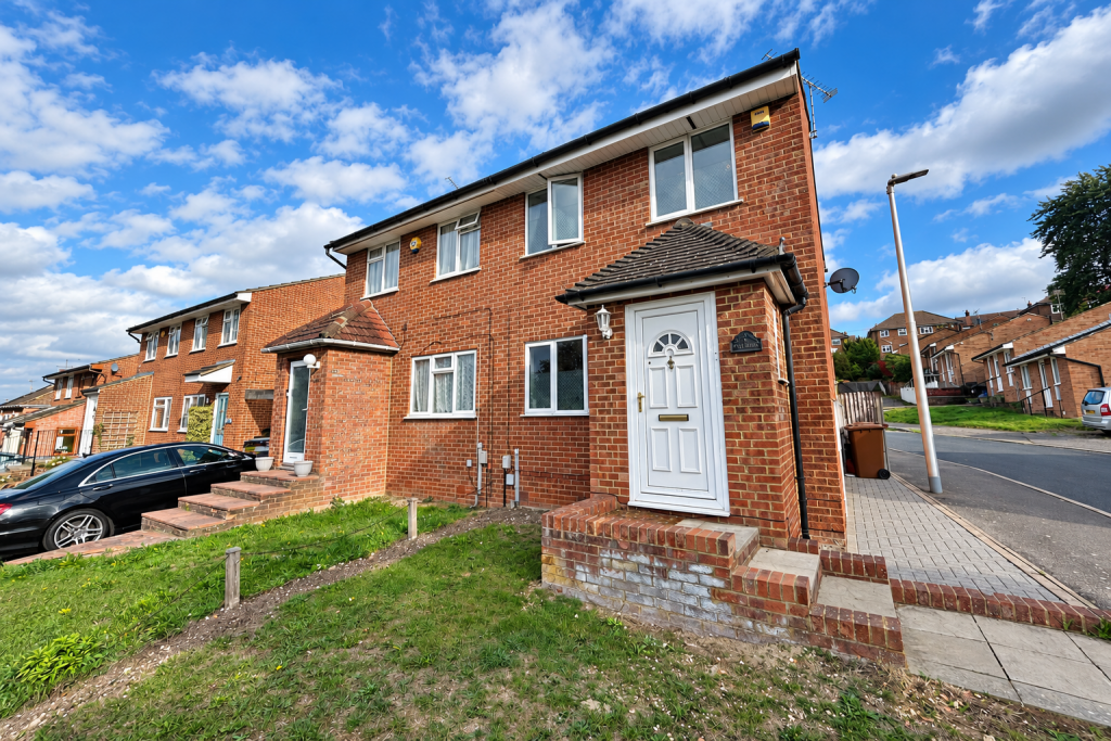 Main image of property: Hybrid Close, Rochester