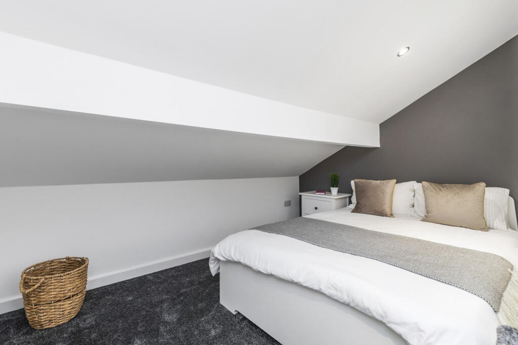House in Leeds - View 5