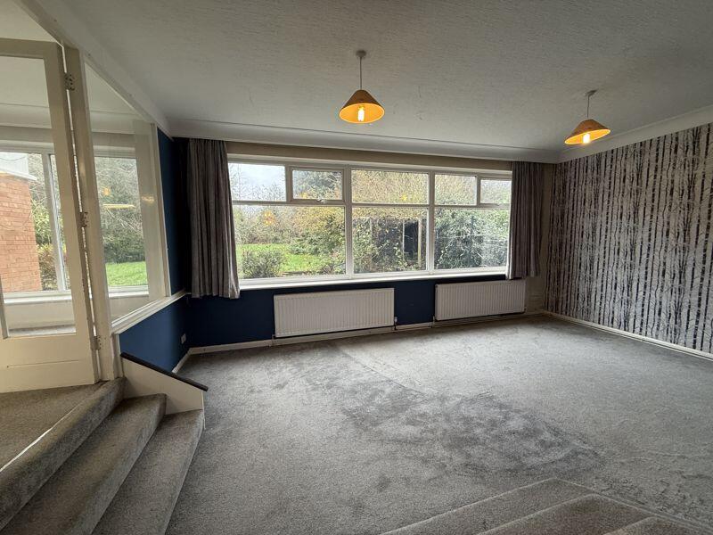 18 Castle Bank, Stafford photo 5