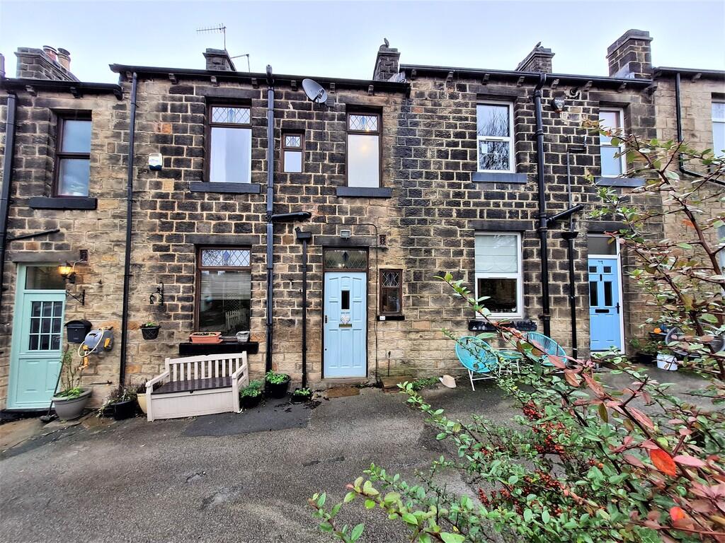 Main image of property: Calverley, Leeds