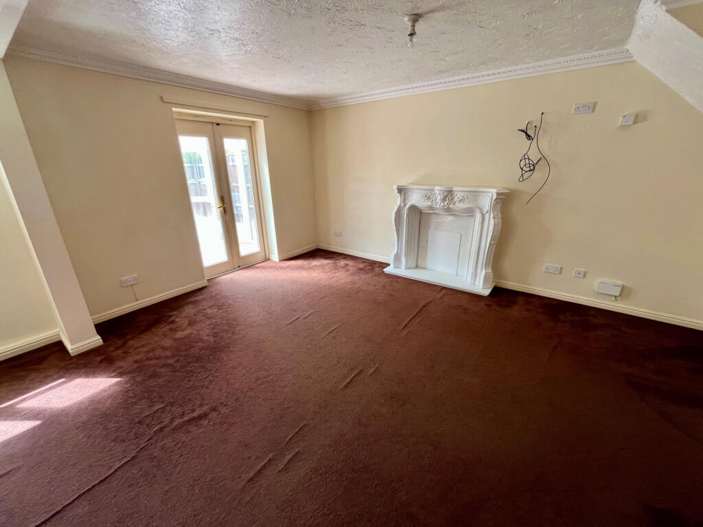 House in Hull - View 3