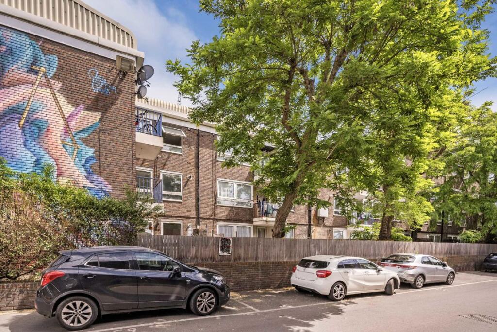 Main image of property: Abbott Road, Canary Wharf