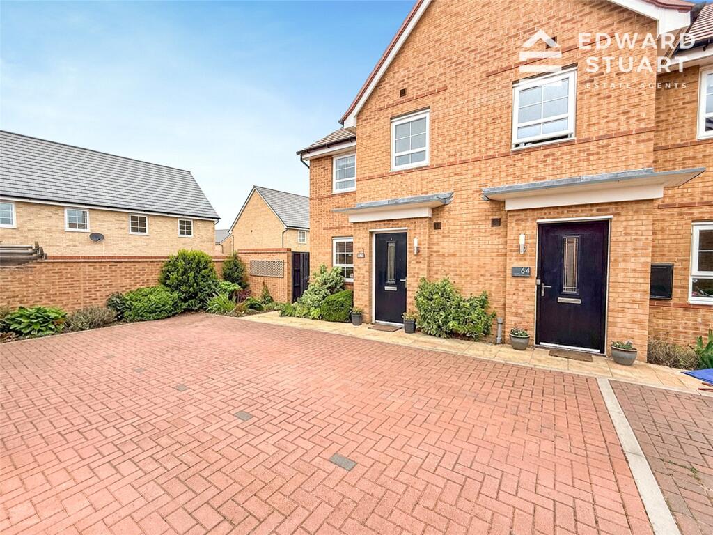 3-bed semi-detached on Broadstone Drive, Hampton Water, Peterborough, Cambridgeshire, PE7, £260,000