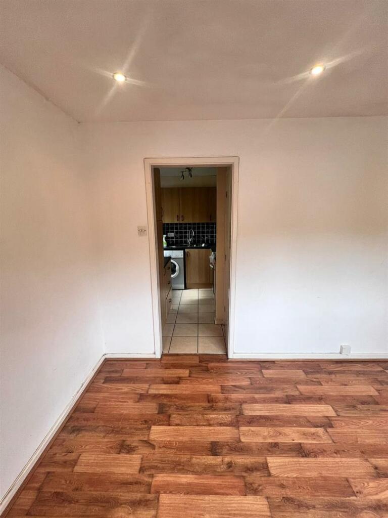 Apartment in Warrington - View 5