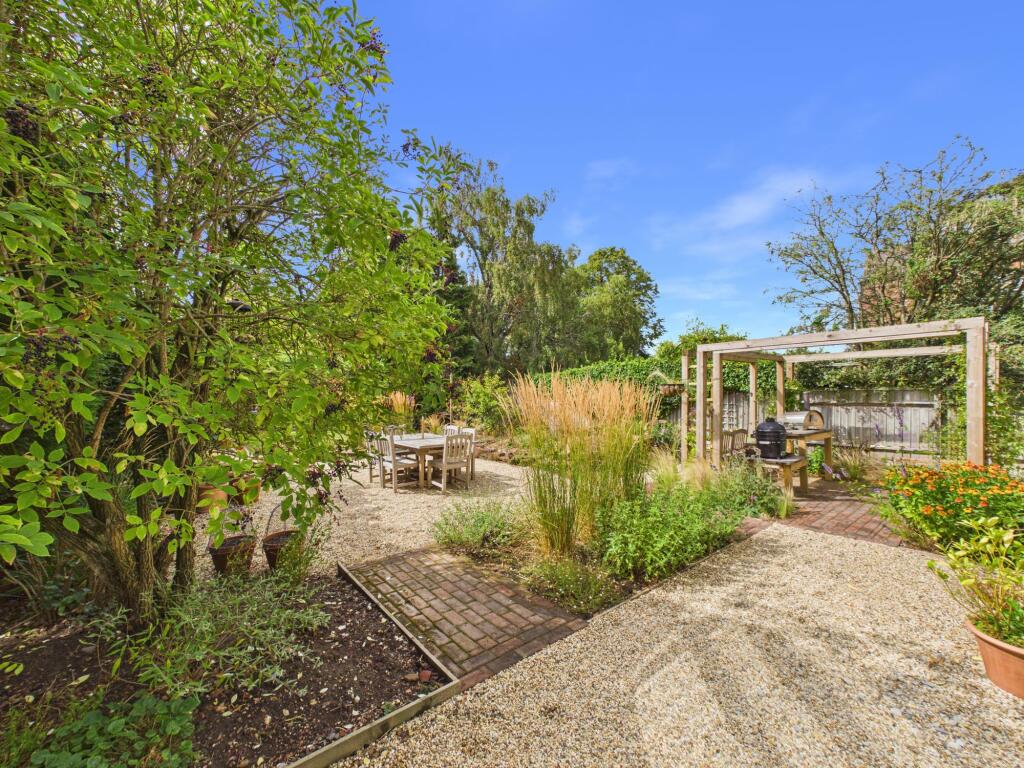 House in Gedling, Woodthorpe - View 4