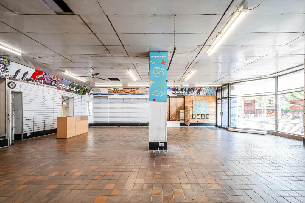 Clapham High St 4042  Low Res 7.jpg