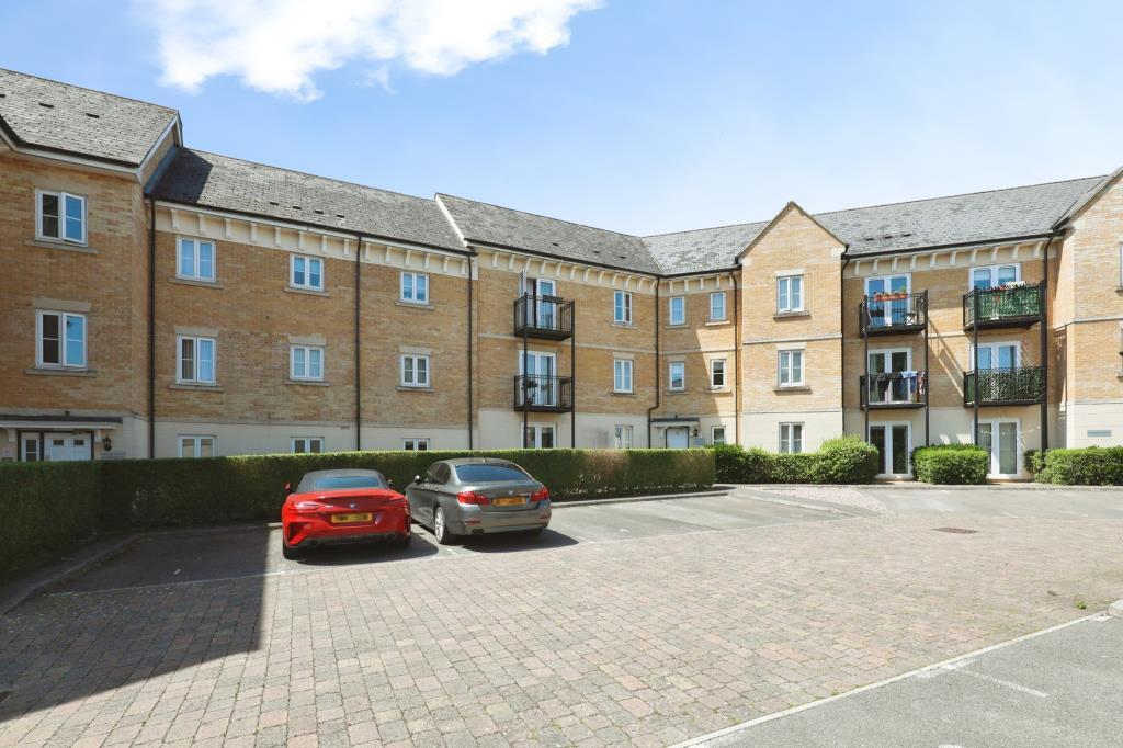 Main image of property: Weavers Court, Carterton, OX18