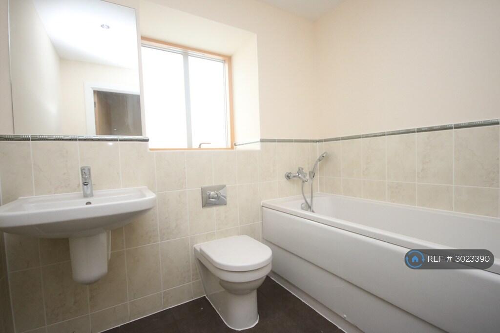 Apartment in Bournemouth - View 2