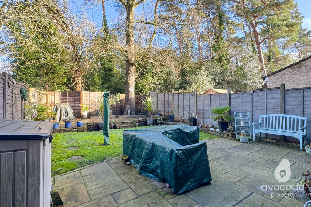 House in Basingstoke and Deane, Tadley - View 2
