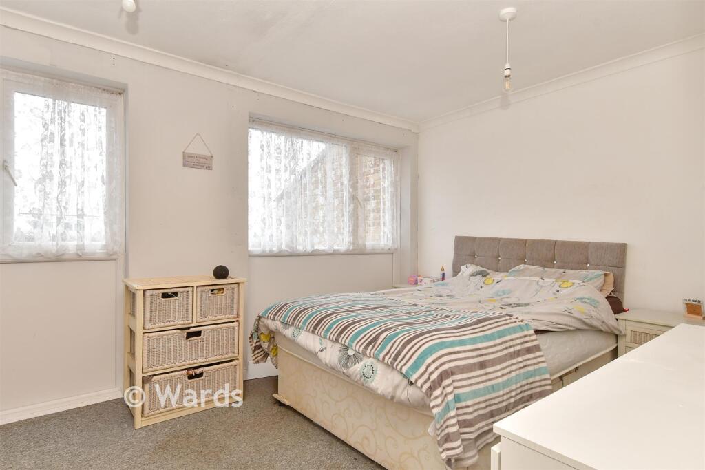House in Strood, Medway - View 5