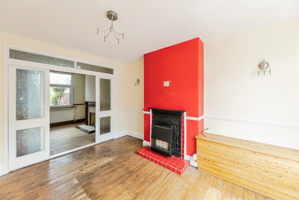 House in Stony Stratford, City of Milton Keynes - View 2