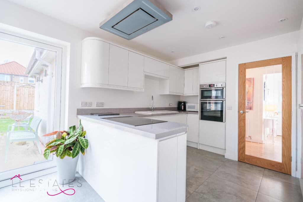 House in Llandudno, Prestatyn - View 3