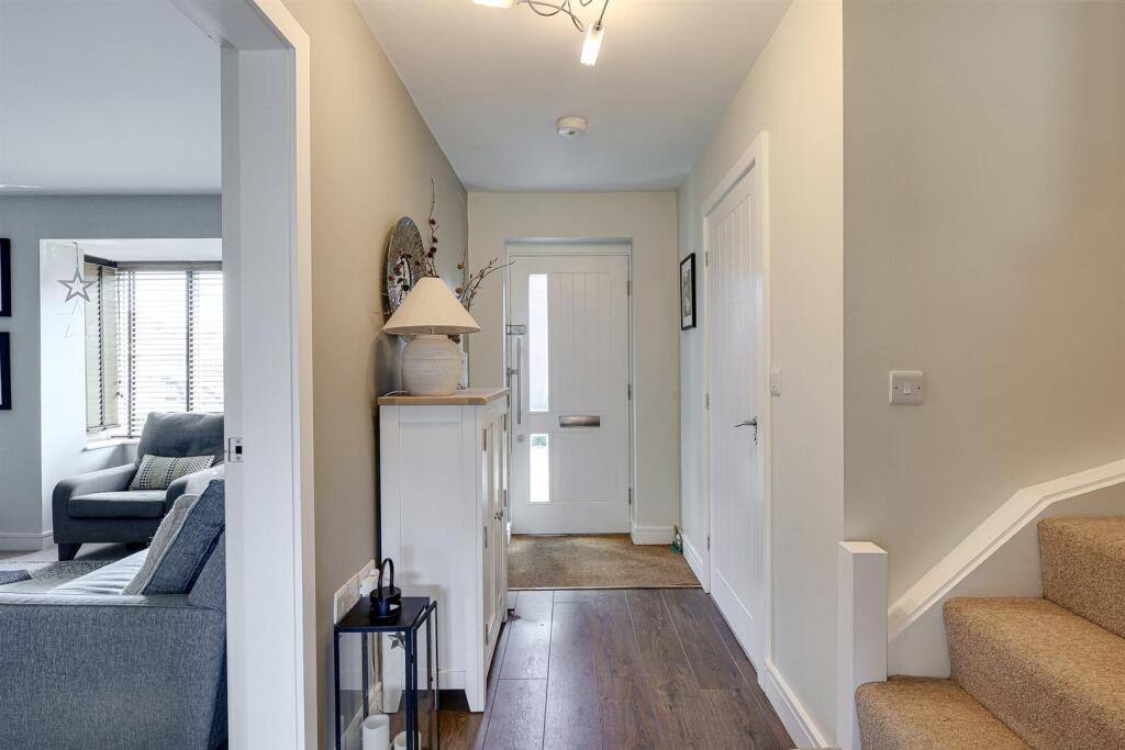 Westfield Court, Mirfield photo 5