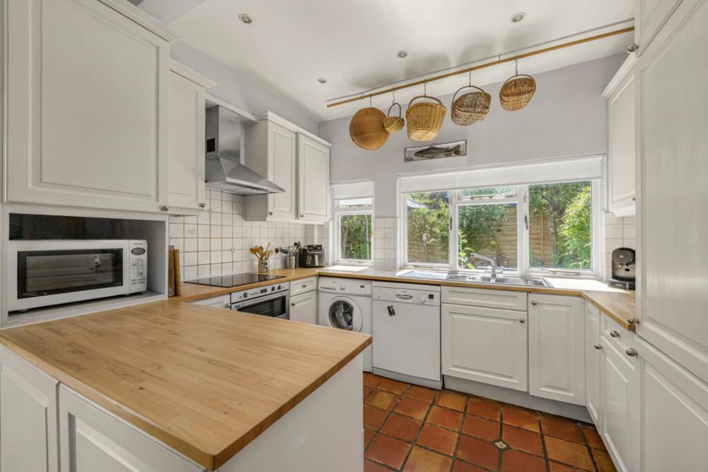House in Richmond, Kew - View 5