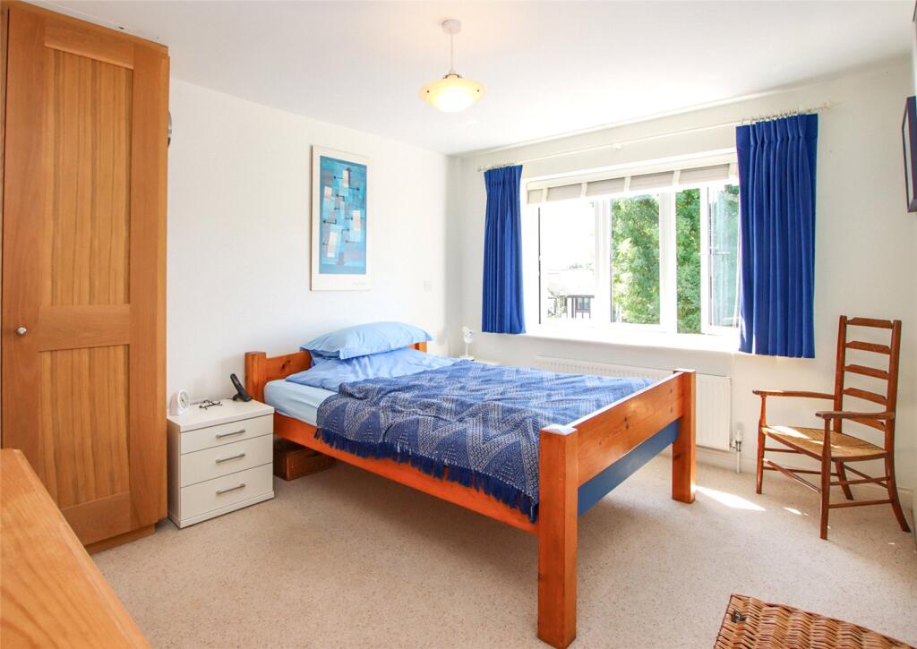 House in Southampton - View 5