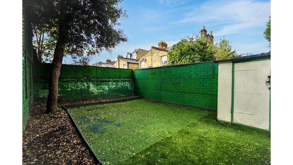 Apartment in London, Clapham Junction - More