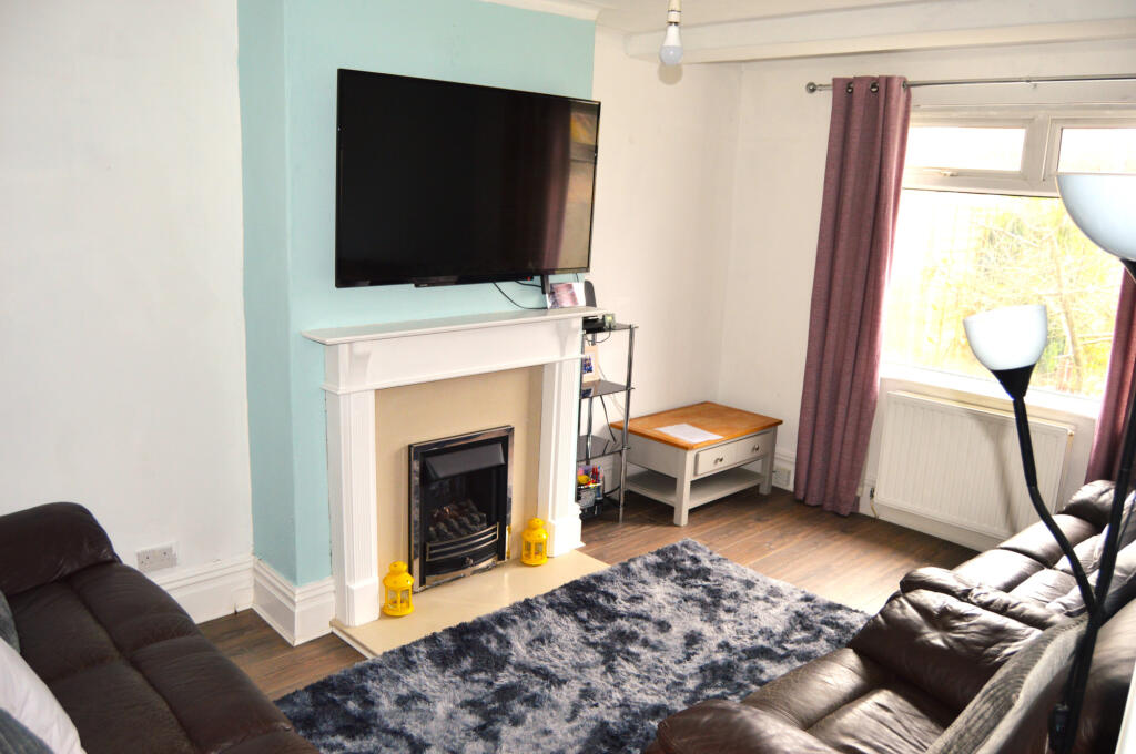 Lloyd Road, Manchester, M19 photo 3