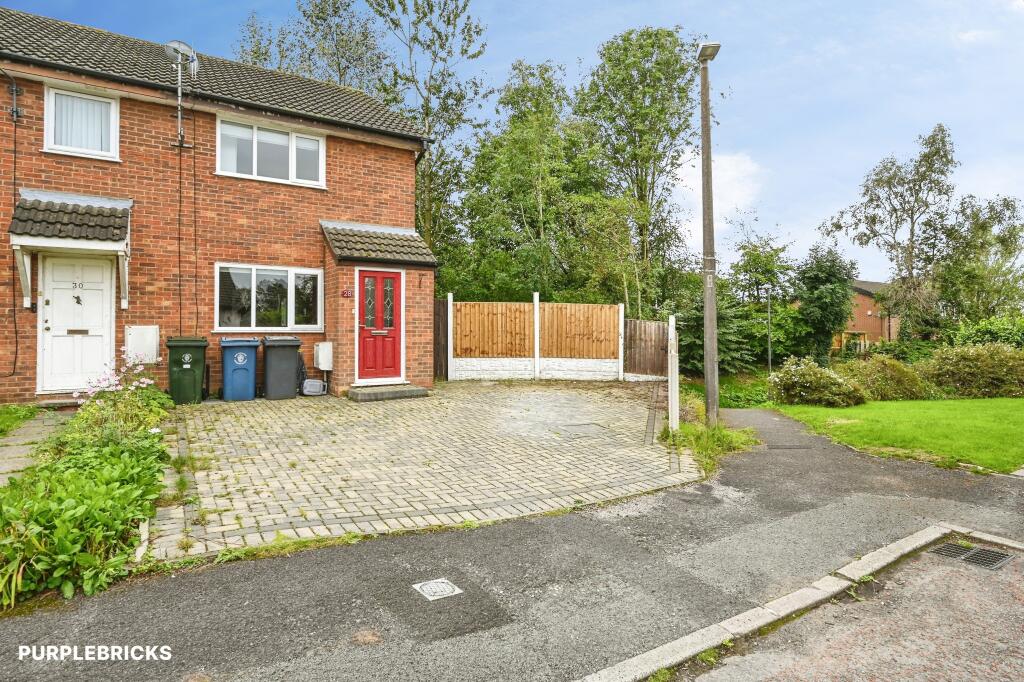 Main image of property: Lyndhurst, Skelmersdale, WN8