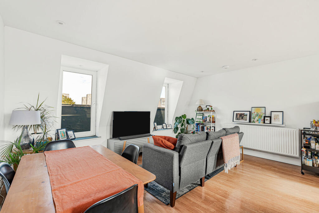 Apartment in London - View 5