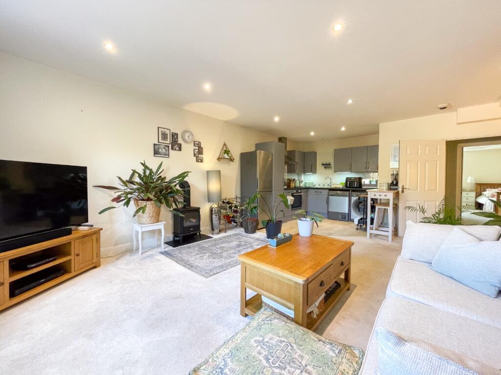 Apartment in Gravesham, Rosherville, Perry Street - View 5