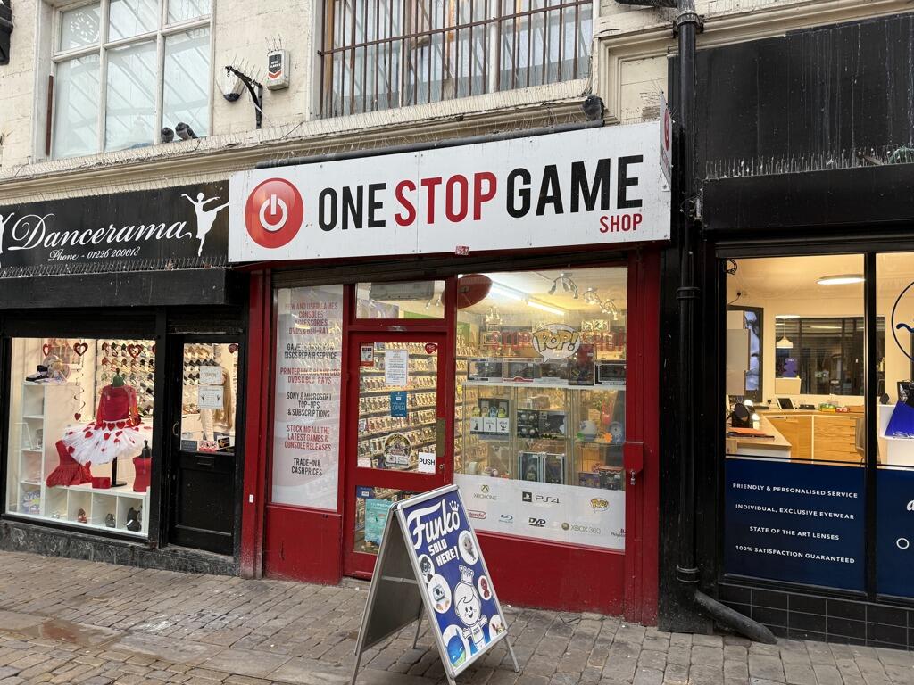 Main image of property: 7 The Arcade, Barnsley, S70 2QP