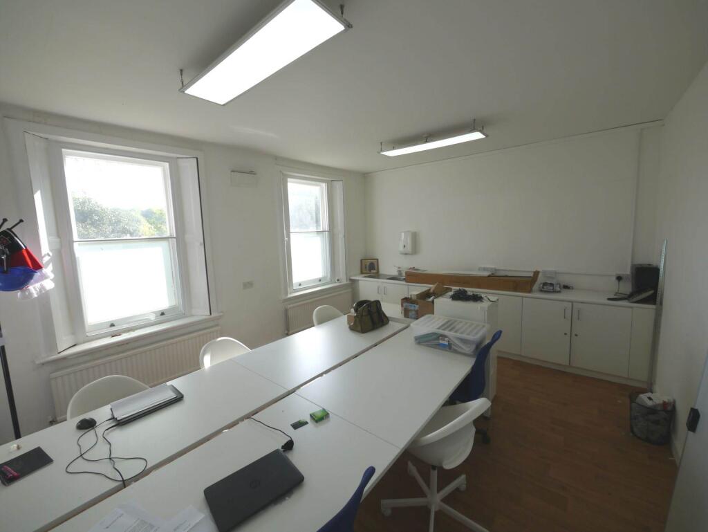 Additional image 14 of Great North Road, Hatfield