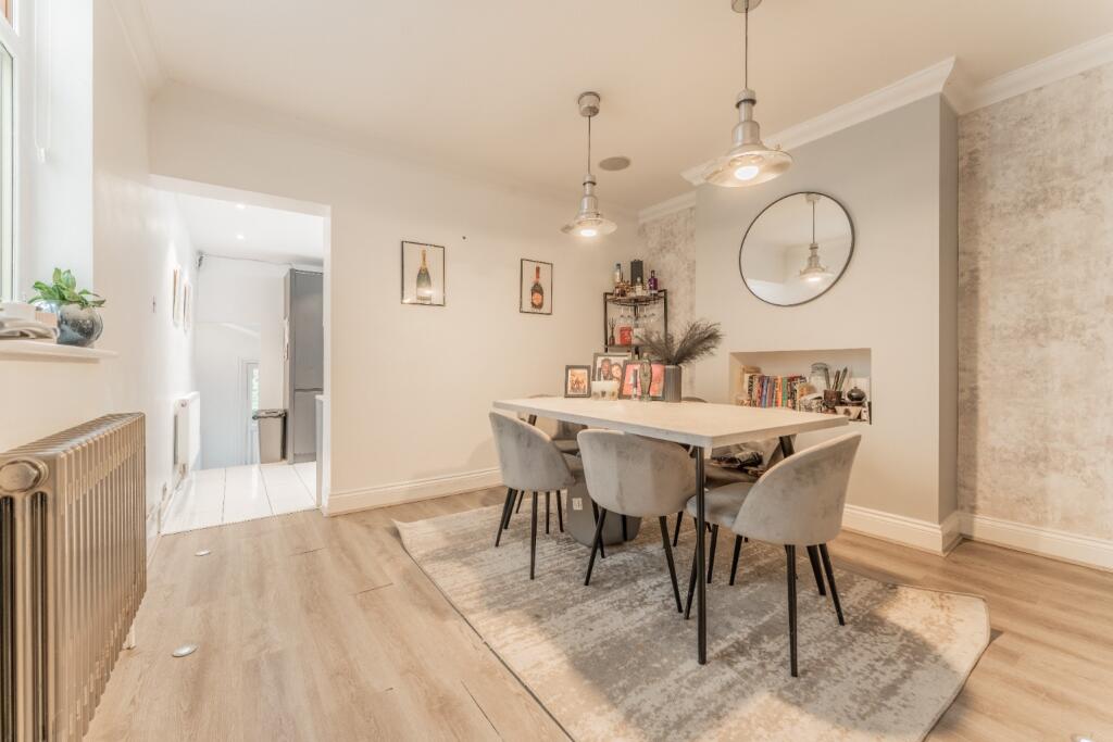 House in London - View 5
