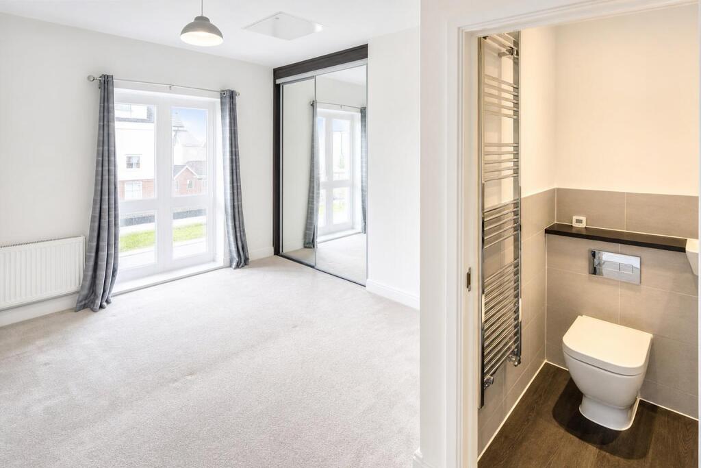 Apartment in Chelmsford - View 5