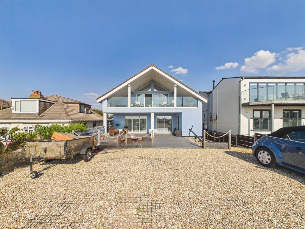 Main image of property: Beach Road, Kewstoke, Weston-super-Mare, North Somerset, BS22