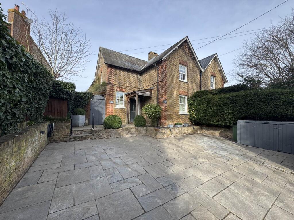 Main image of property: Ingham Lane, Watlington