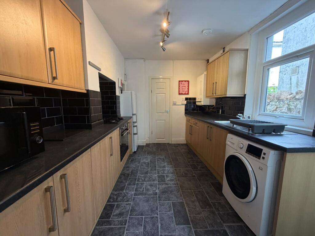 House in Cardiff - View 3