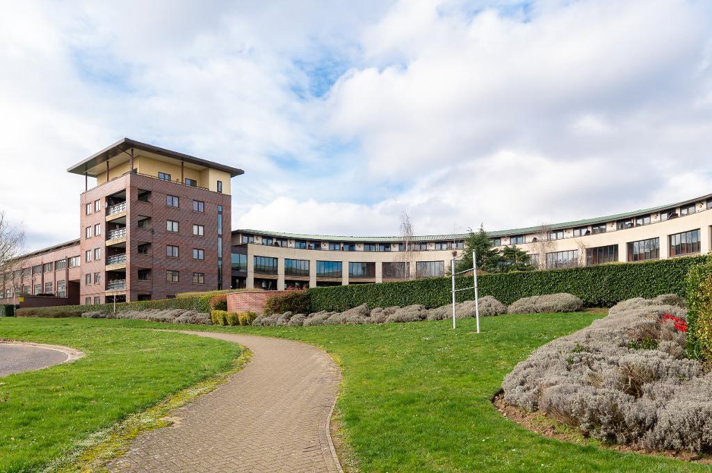 Main image of property: Huntley Crescent, Campbell Park, Milton Keynes, Buckinghamshire, MK9 3FZ