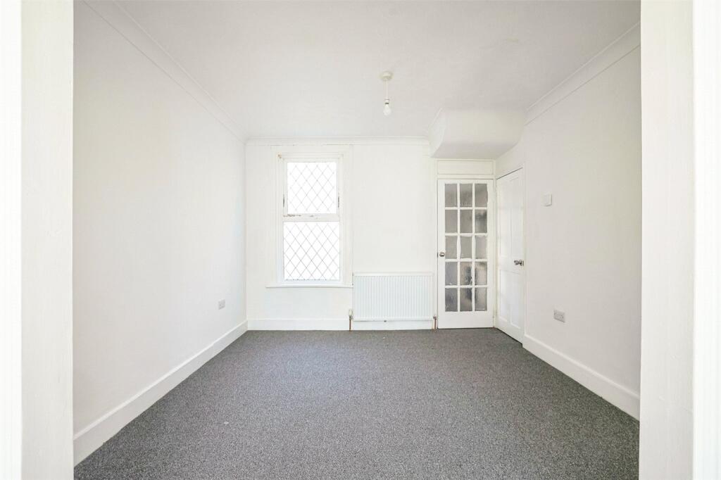 House in Gravesham, Gravesend - View 5