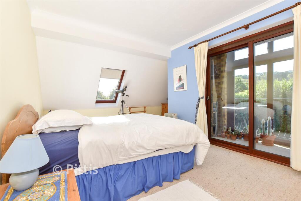 Apartment in Shanklin, Upper Hyde, Luccombe - More