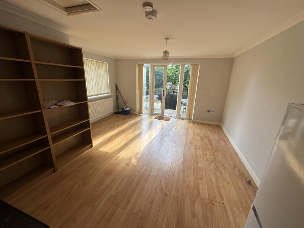 Main image of property: Haling Park Road, Croydon, CR2 6