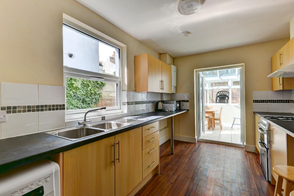 House in Brighton - View 5
