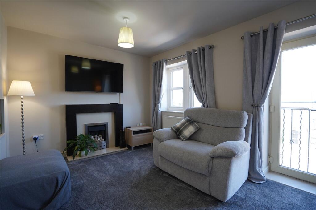 House in Bradford, West Yorkshire - More