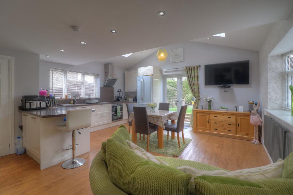Nursery Road, Leicester, LE5 photo 2