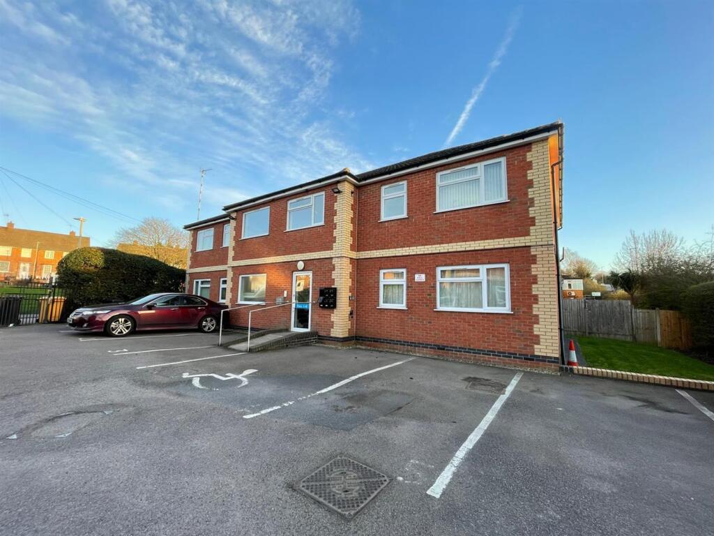 1-bed flat on Davenport Road, Goodwood, Leicester, £94,950