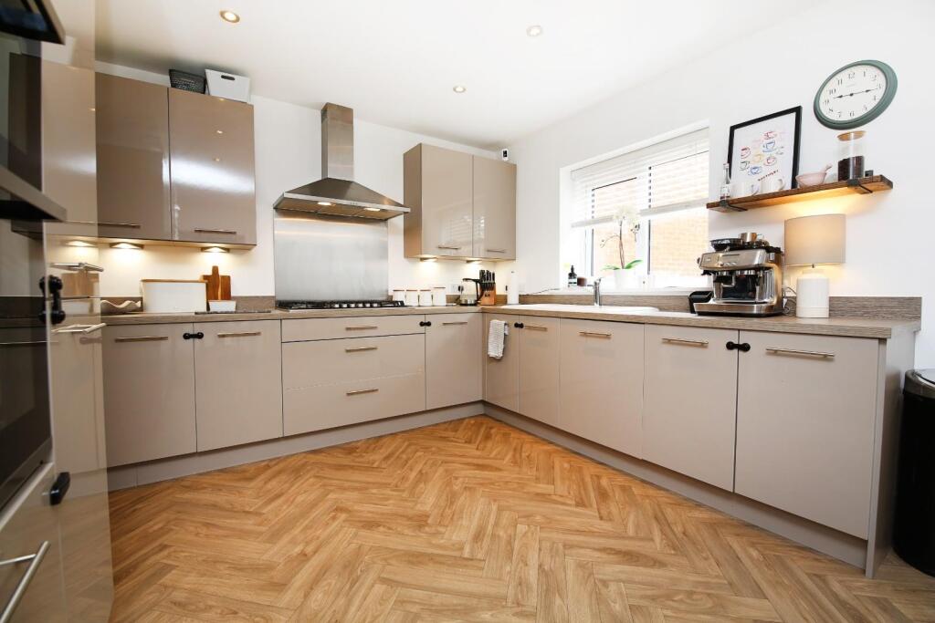 Sampson Avenue, Bramshall, Uttoxeter photo 4