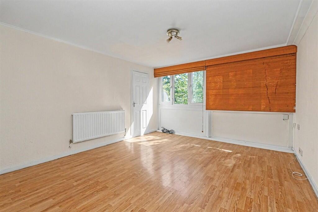 Apartment in Twickenham - View 2