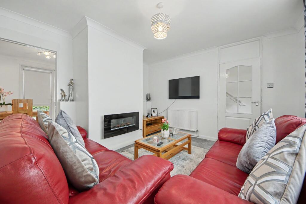 House in Southampton - More