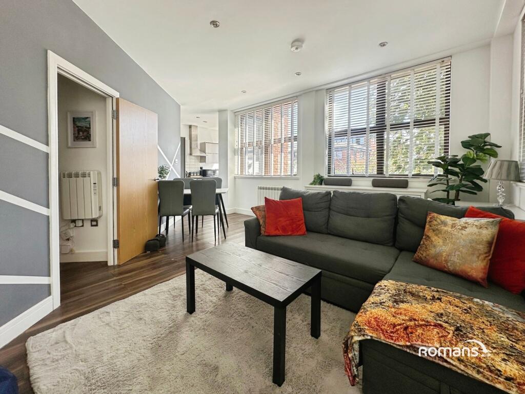 Apartment in Reading - View 2