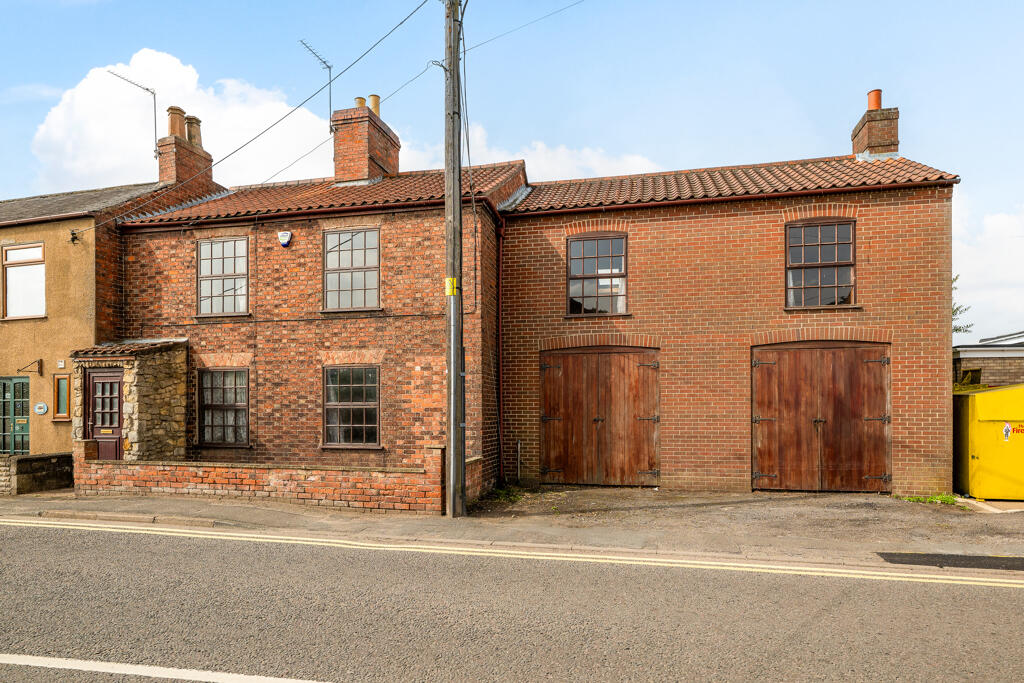 Main image of property: High Street, Saxilby, Lincoln, Lincolnshire, LN1 2LN