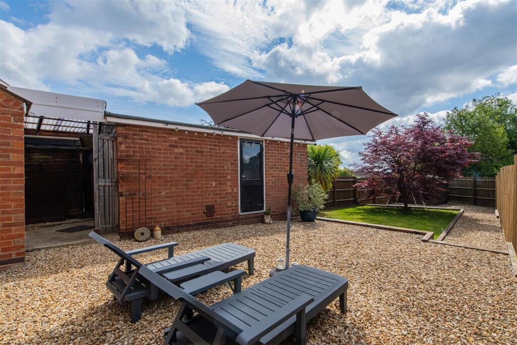 House in Kettering, Leisure Village - View 3