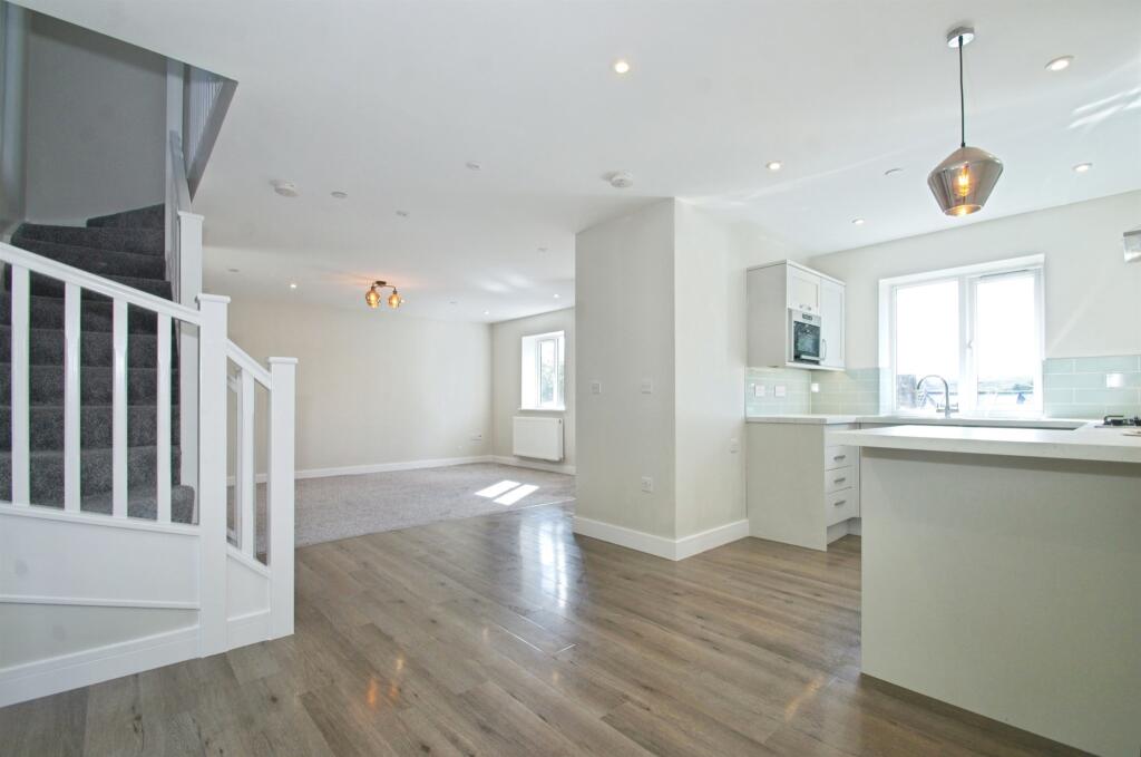 Main image of property: Bedlinog Terrace, Bedlinog, Treharris