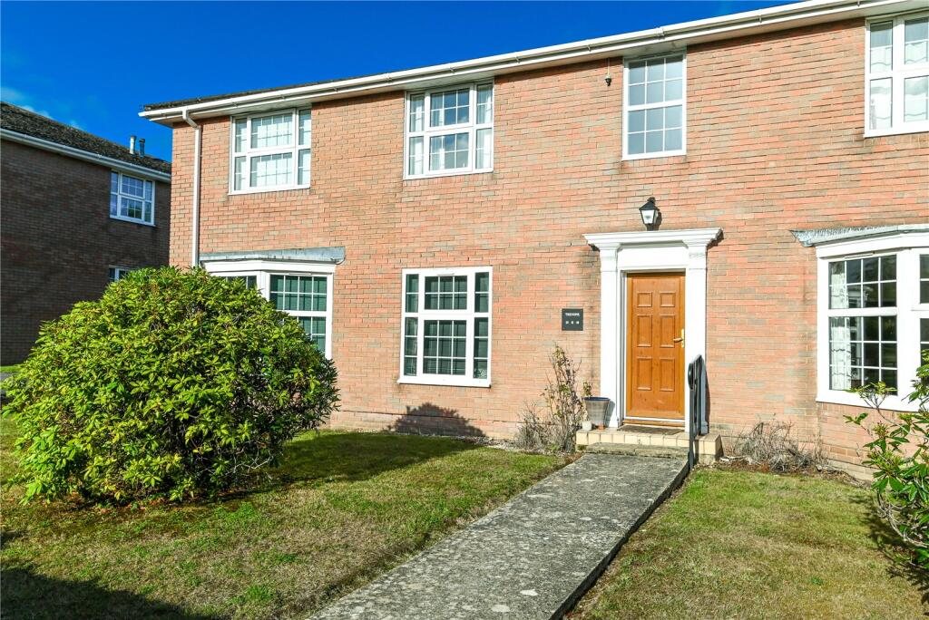 Main image of property: Trevone, Herbert Road, New Milton, Hampshire, BH25