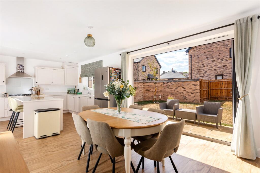 House in Peterborough - View 5