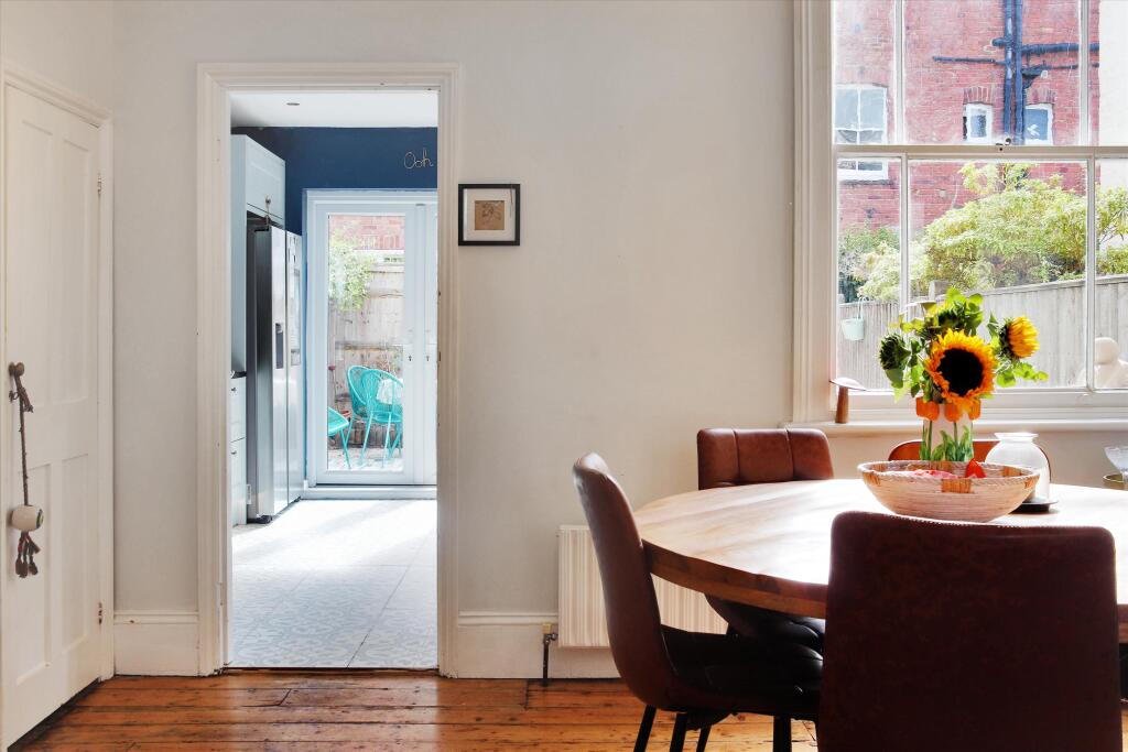 House in Tunbridge Wells, St James - More