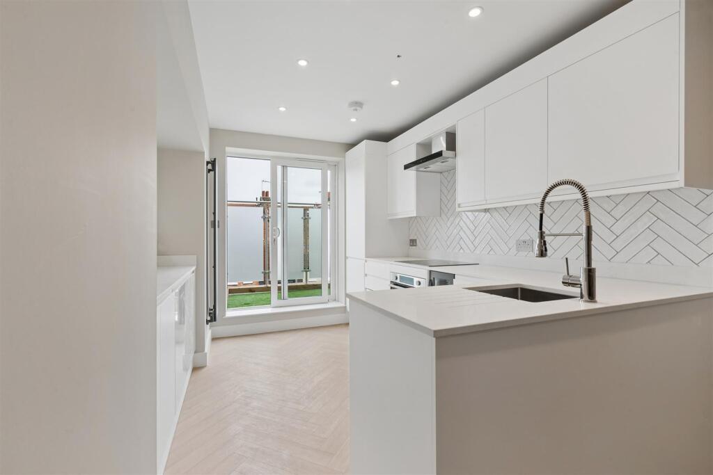 Apartment in London, Tooting Graveney, Summerstown - More